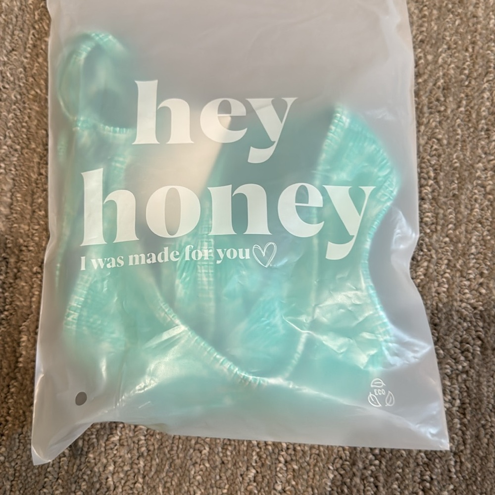 Honey Swim Drift Ribbed String Bottom - Picture 9 of 9